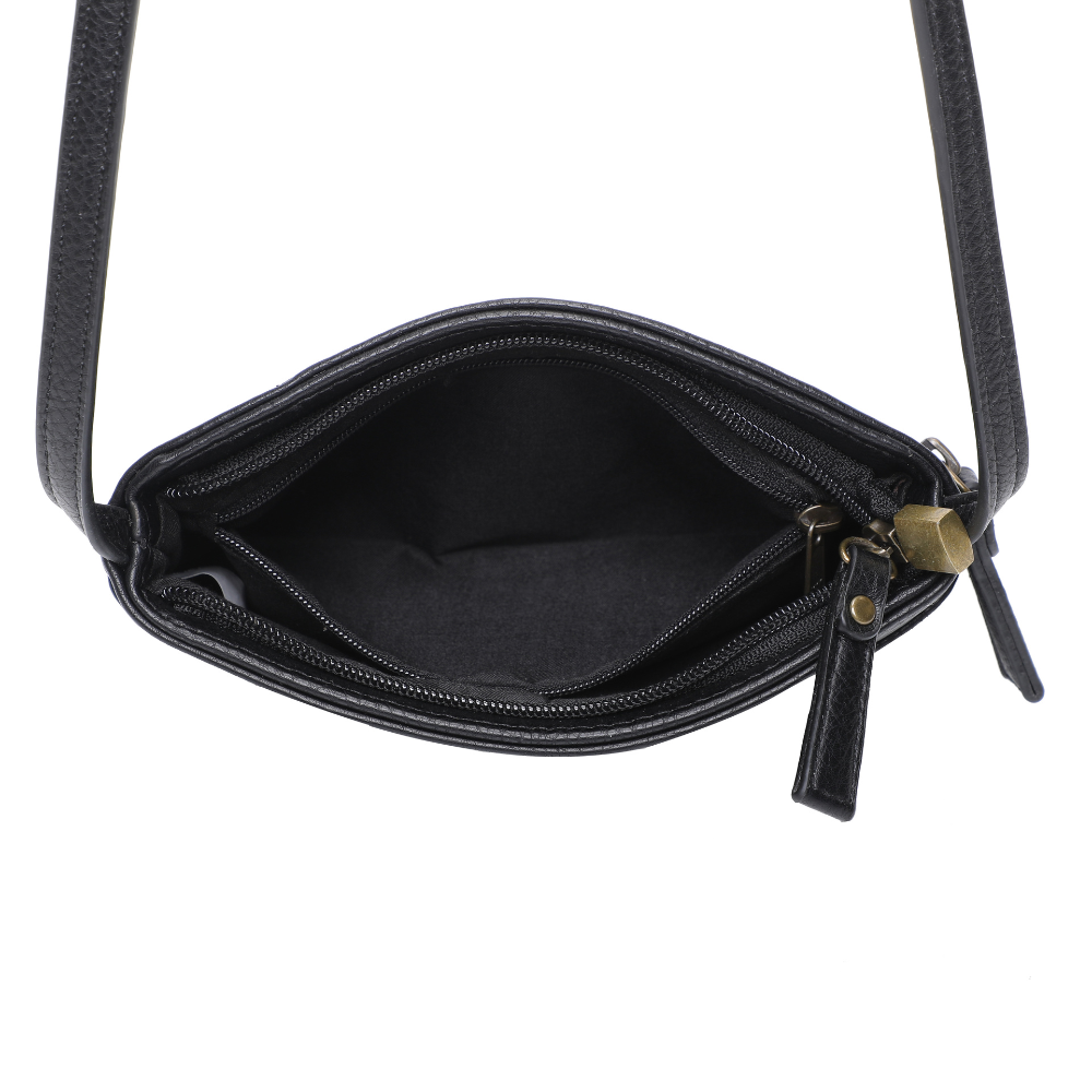 Shoulder pouch