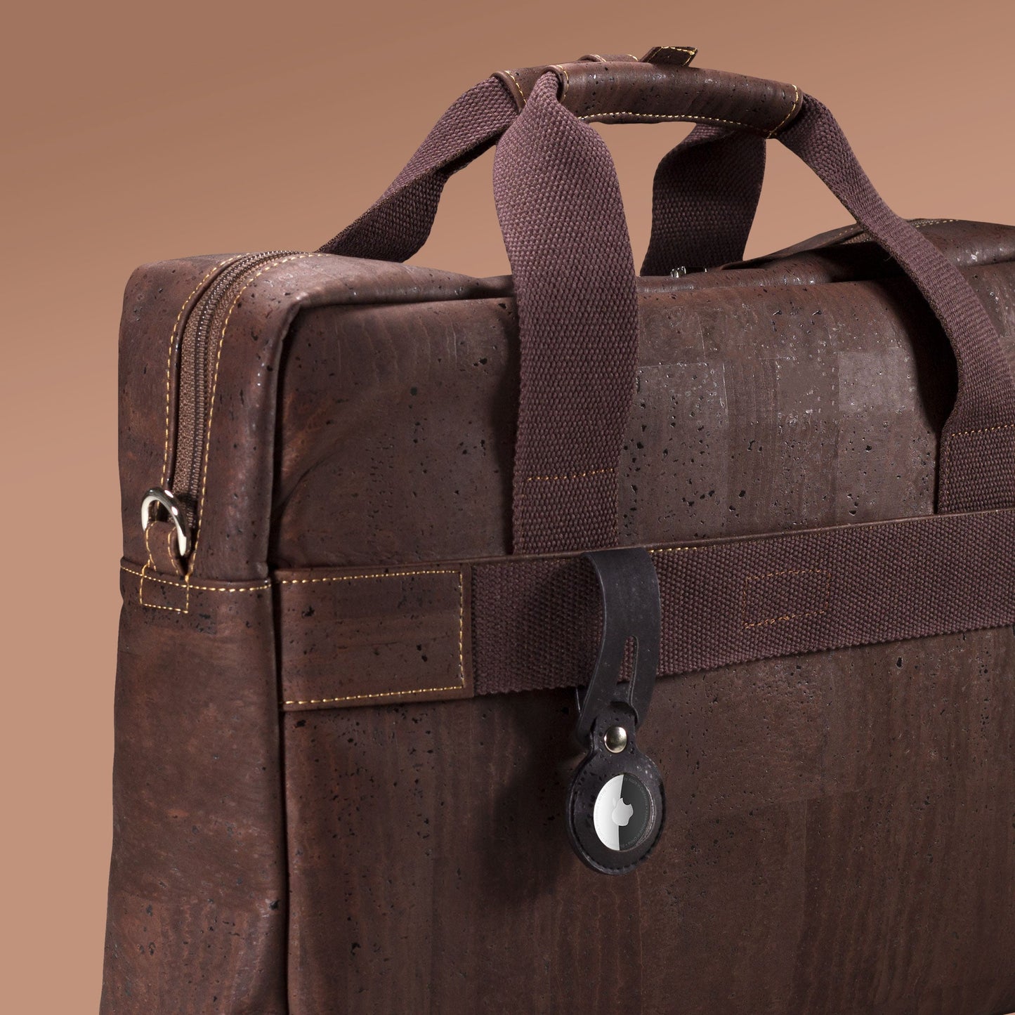 keychains airtag apple cork brown