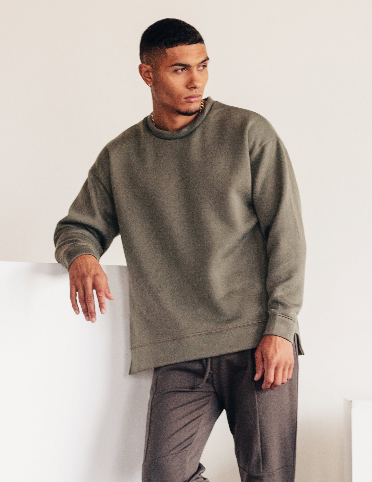 grey top shirt men vegan