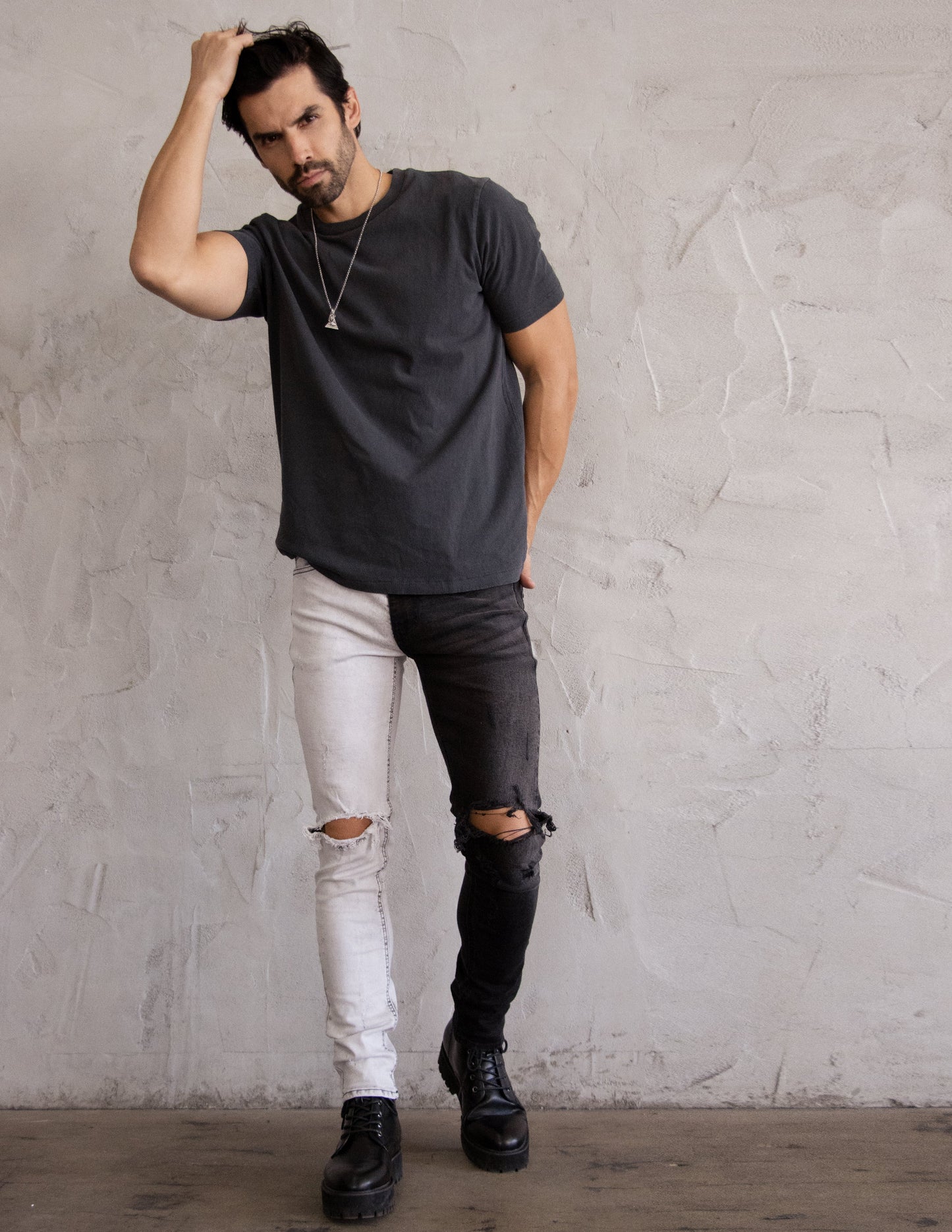 Men dark grey shirt vegan eco cotton