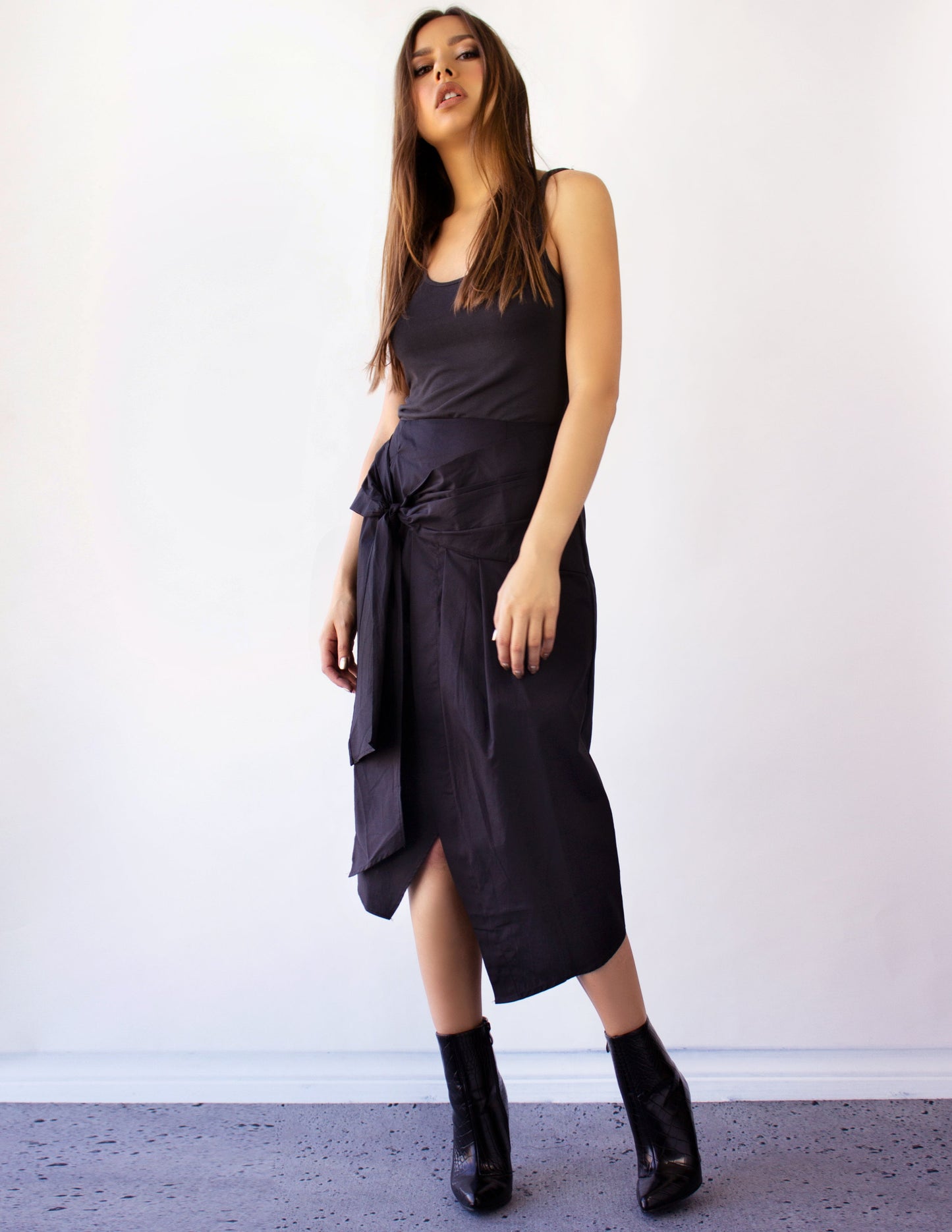 black vegan skirt