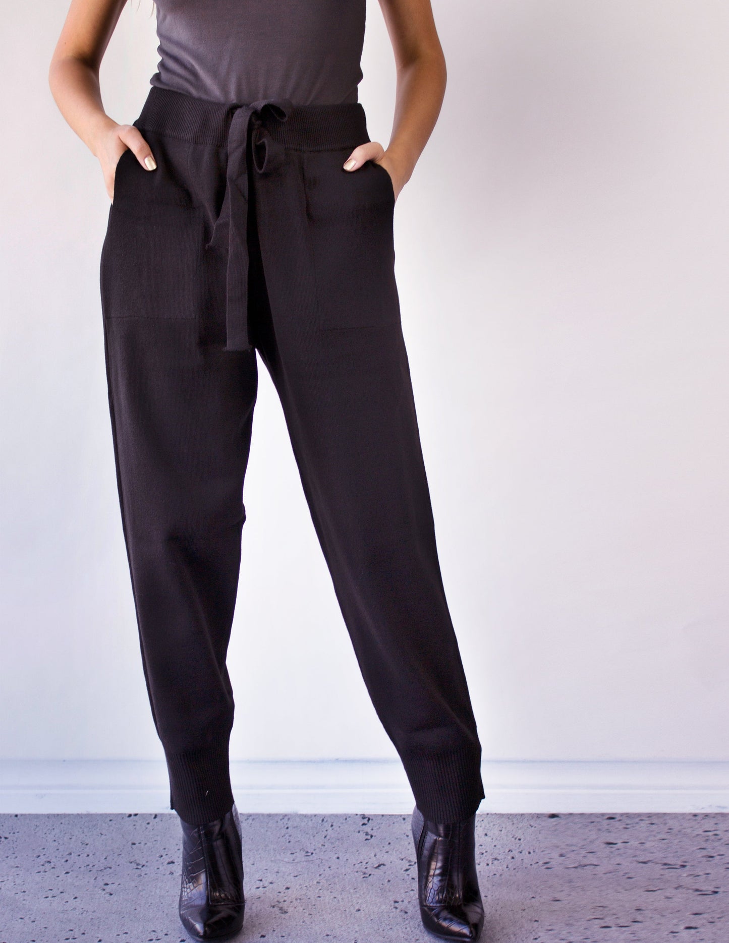 black jogger pant vegan