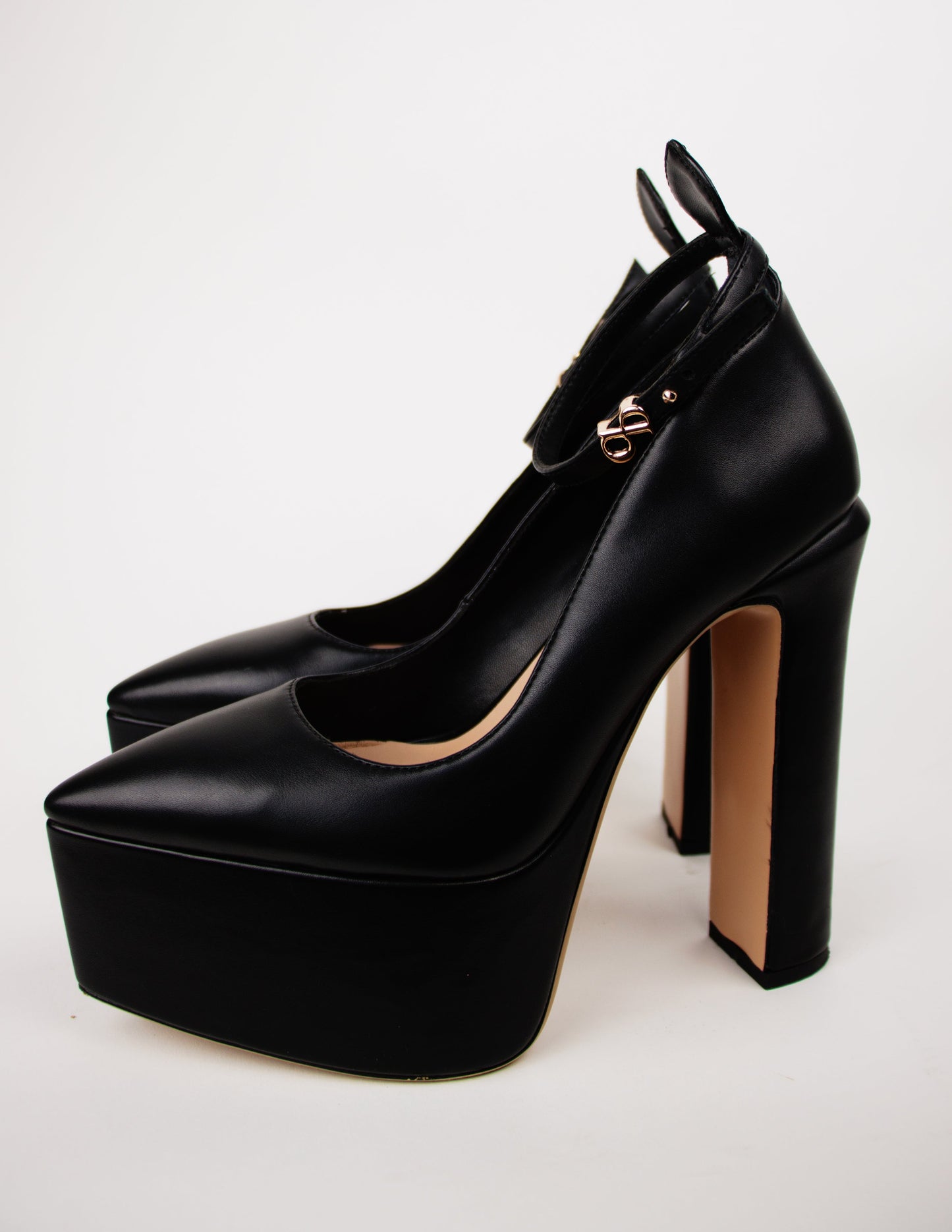 Black High Heels vegan shoes