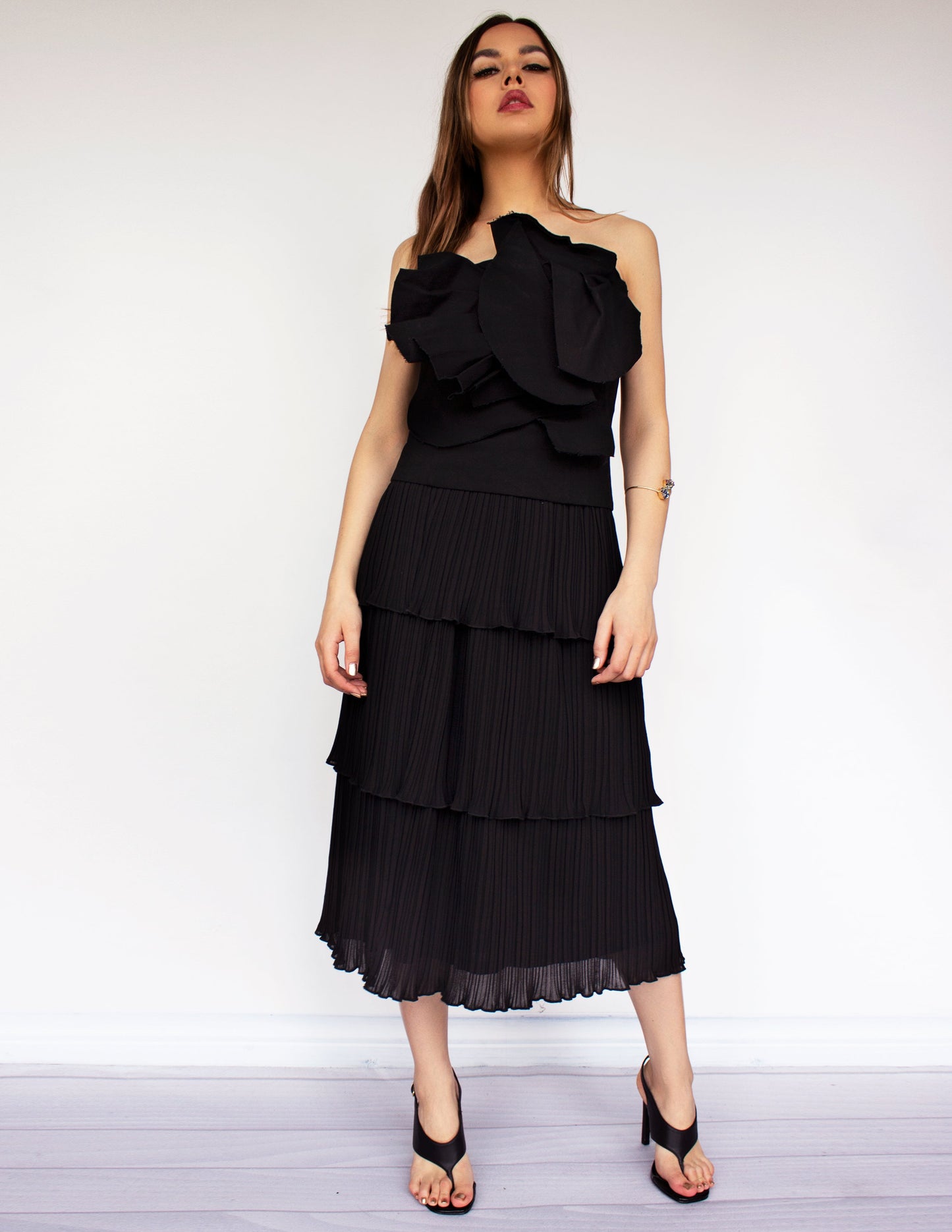black vegan skirt