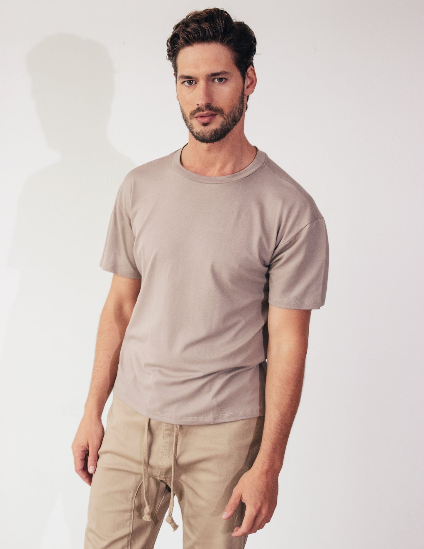 Mocha tee shirt men vegan