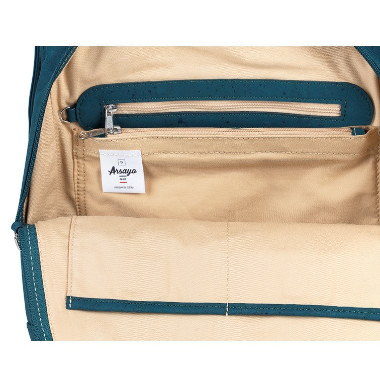 interior of the Arsayo backpack