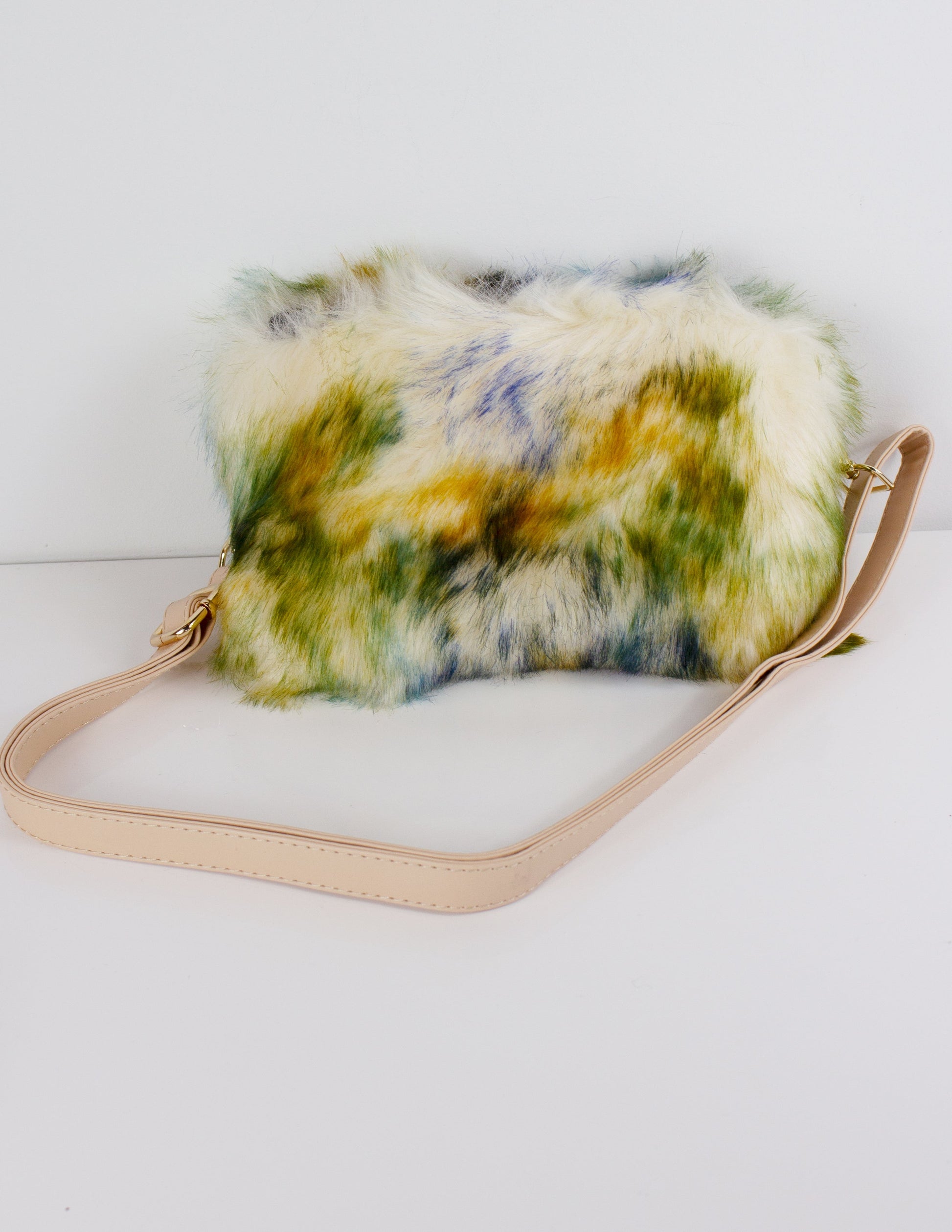 faux fur shoulder bag