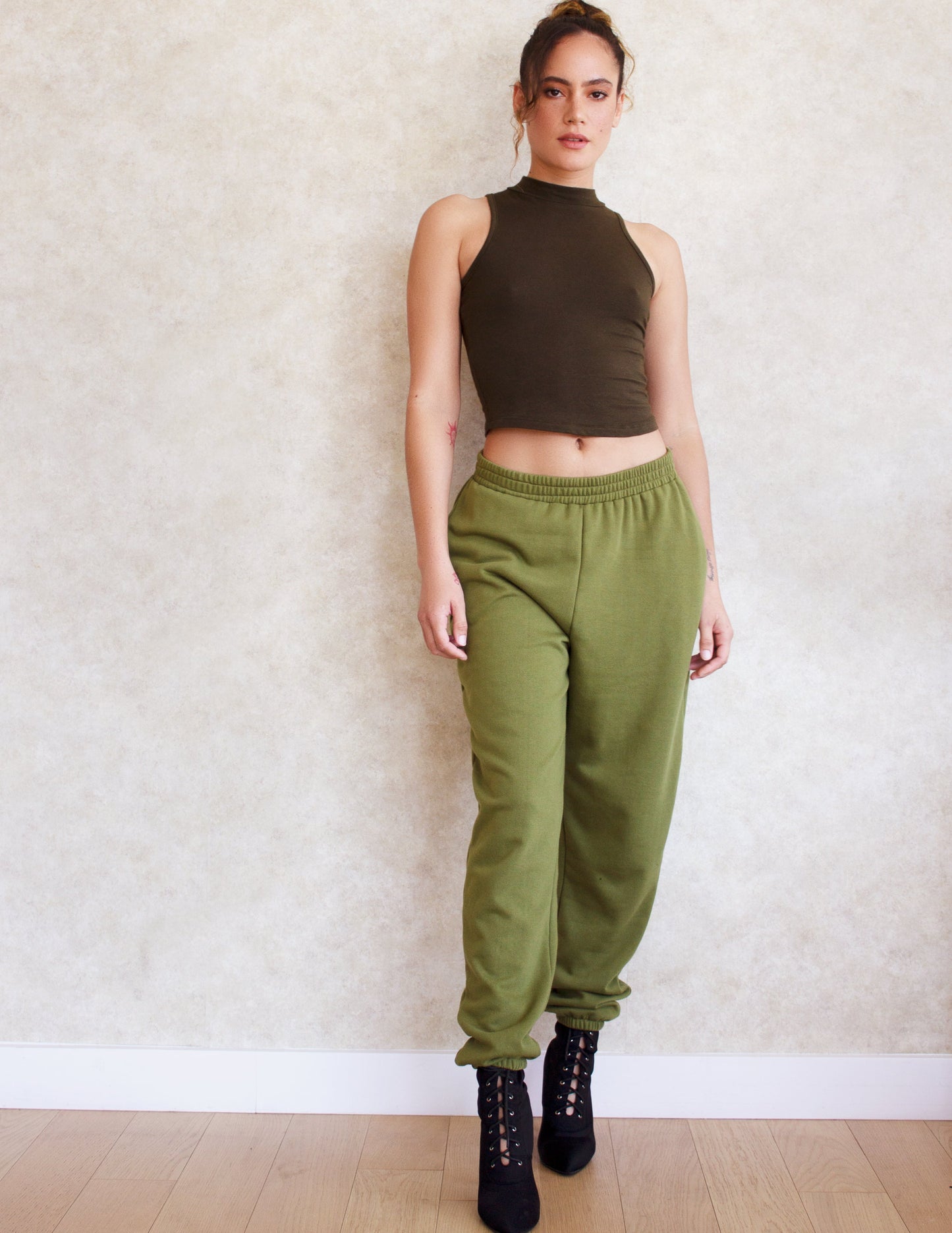 AMICIA JOGGER SET- OLIVE